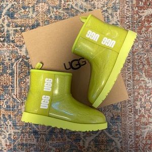 NIB UGG CLASSIC CLEAR MINI BOOTS